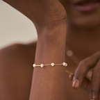925 Ayar Gümüş İnce Zincirli Yuvarlak İnci Detaylı Bileklik